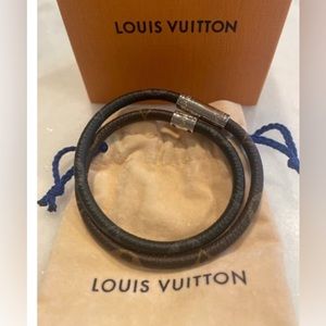 100% Authentic Louis Vuitton leather bracelet